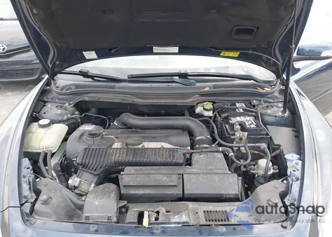 2012 Volvo C70 T5/T5 Platinum/T5 Premier Plus from USA, damaged, VIN YV1672MC6CJ126068